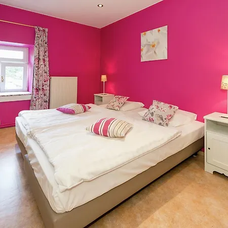 Spacious Holiday In Faymonville Near Ski Lift בית נופש וואימס